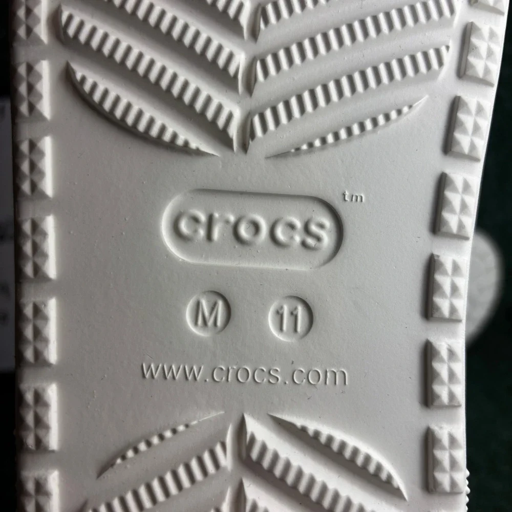NEW Crocs Classic Cozzzy Towel Lined Fuzzy Comfort Slide Sandal White Mens Sz 11